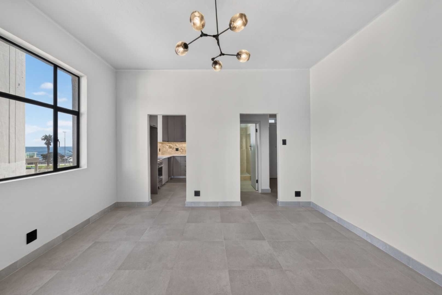 1 Bedroom Property for Sale in Sea Point Western Cape
